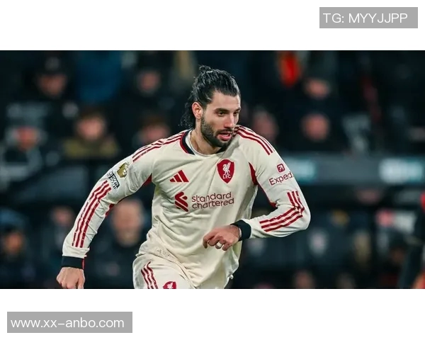 乔科尔评选英超最佳阵容索博斯洛伊独占红军席位引热议